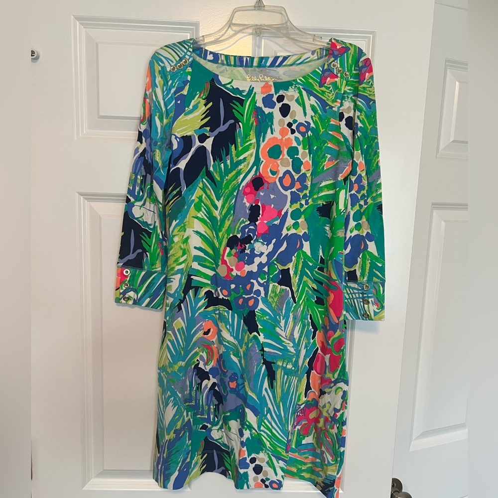 Woman’s 3/4 sleeve dress